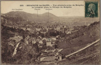 Vue générale de Besançon prise depuis la colline de Bregille, avec au premier plan le village de Bregille.