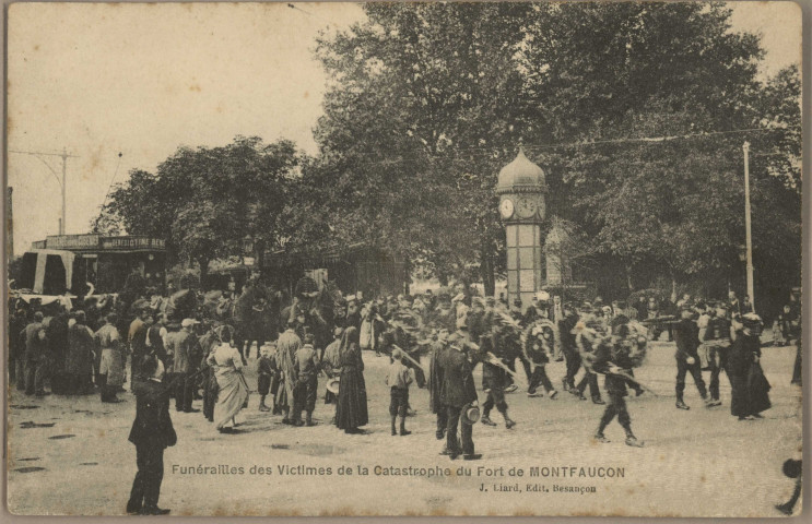 Funérailles des Victimes de la Catastrophe du Fort de Montfaucon. [image fixe] , Besançon : J. Liard, édit. Besançon, 1905/1906