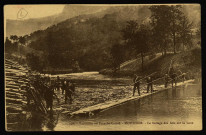 Mouthier - Le flottage des bois sur la Loue. [image fixe] 1910/1930