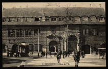 Besançon - Besançon - L'Hôtel de Ville. [image fixe] , 1904/1930