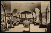 Besançon - Besançon - Musée - Salle des Arts Décoratifs. [image fixe] , Besançon : Etablissements C. Lardier - Besançon, 1914/1930