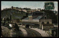 Besançon. La Gare de la Mouillère et la Citadelle. Vue prise de la Mouillère [image fixe] , Besançon : L. V. & Cie, 1904/1907