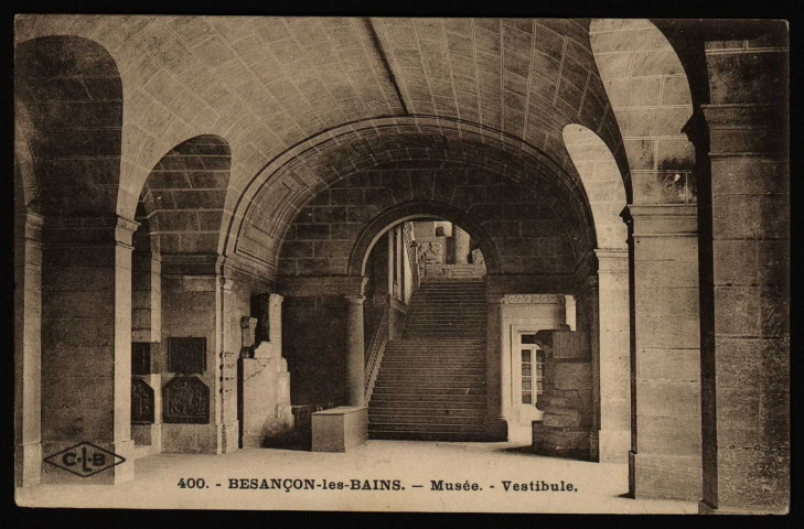 Besançon - Besançon-les-Bains - Musée - Vestibule. [image fixe] , Besançon : Etablissements C. Lardier - Besançon, 1910/1930