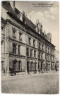 Besançon - Besançon-les-Bains - Façade du Palais Granvelle. [image fixe] , Strasbourg : Cartes " La Cigogne ", 37 rue de la Course, Strasbourg, 1904/1930.