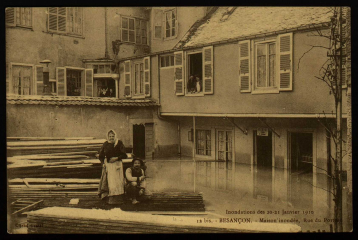 Besançon - Inondations des 20-21 Janvier 1910 - Maison inondée, Rue du Porteau. [image fixe] , 1904/1910
