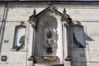 Monument ; Monument à Louis Pasteur