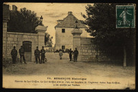 Caserne du fort Griffon. Le fort Griffon créé en 1595, sur les plans de l'ingénieur italien Jean Griffoni a été modifié par Vauban [image fixe] , Paris : I. P. M., 1904/1912