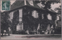 Restaurant Pauset-Fleuret, à Velotte près Besançon - Restaurant et Terrasse. [image fixe] , 1904/1907