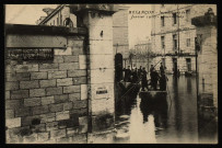 Besançon - Les Inondations de Janvier 1910 - Caserne Ruty. [image fixe] , 1904/1910
