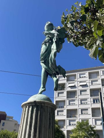 Statue ; Statue de la déesse Flore