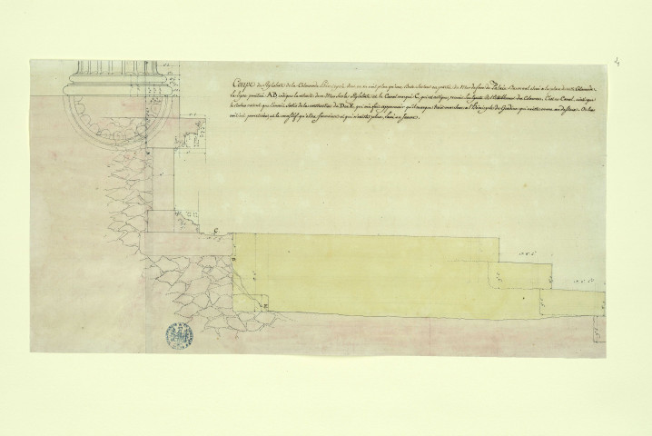 Coupe du stylobate de la colonnade hémicycle dont on ne voit plus qu'une base sortant en partie du mur de face du palais baronnal élevé à la place de cette colonnade / Pierre-Adrien Pâris , [S.l.] : [P.-A. Pâris], [1700-1800]