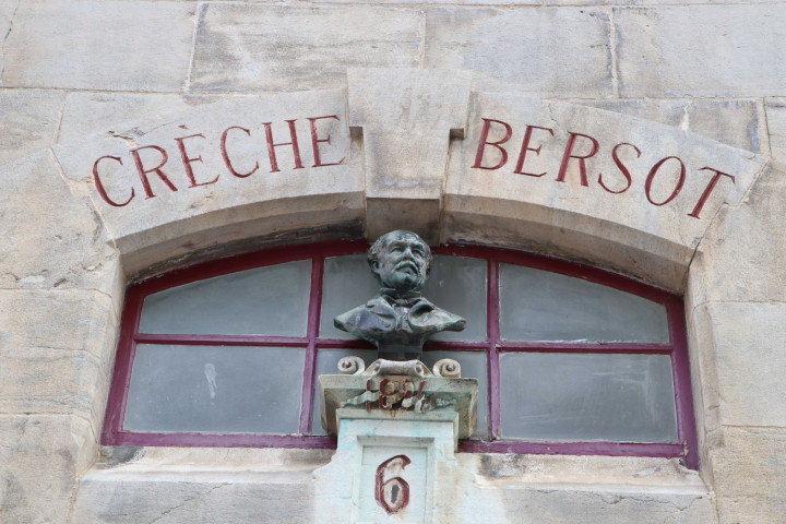 Buste ; Monument Louis Bersot