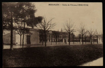 Besançon - Ecoles de l'Avenue d'Helvétie [image fixe] , Mâcon : Phototypie Combier, 1907/1930