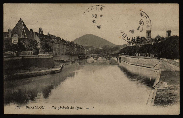 Besançon. Vue générale des quais [image fixe] , Paris : Lévy Fils et Cie, 1904/1924