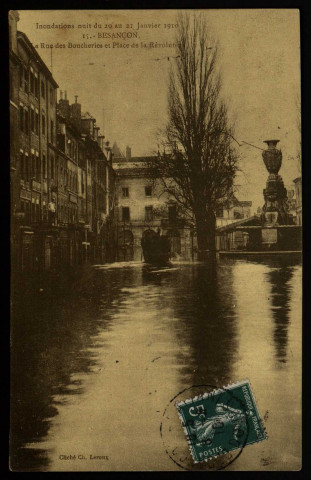 Besançon - Inondations nuit du 20 au 21 Janvier 1910 - La rue des Boucheries et Place de la Révolution. [image fixe] , 1904/1910