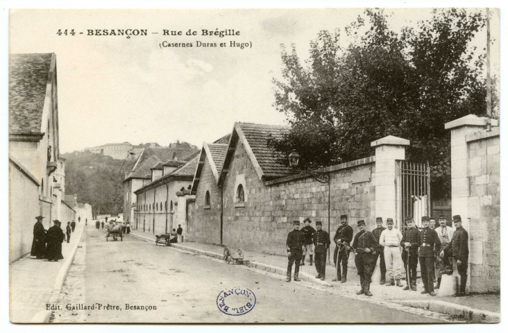Besançon - Rue de Bregille (Casernes Duras et Hugo) [image fixe] , Besançon : Edit. Gaillard-Prêtre, 1912/1920