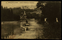 Besançon-les-Bains - Bords du Doubs sous Chaudanne [image fixe] , 1910/1915