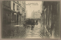 Besançon - Les Inondations en 1910 - La Grande-Rue. [image fixe] , 1904/1910