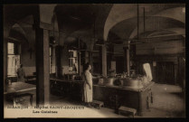 Besançon - Besançon - Hôpital Saint-Jacques - Les Cuisines. [image fixe] , Besançon : Etablissements C. Lardier - Besançon., 1914/1930