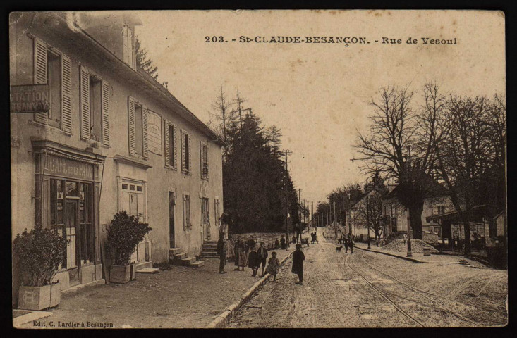 St-Claude-Besançon. - Rue de Vesoul [image fixe] , Besançon : Phototypie artistique de l'Est C. Lardier, 1914