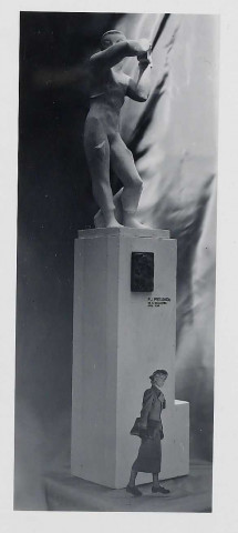 [Statue de P.-J. Proudhon] [image fixe] / Oudot , Besançon, 1956