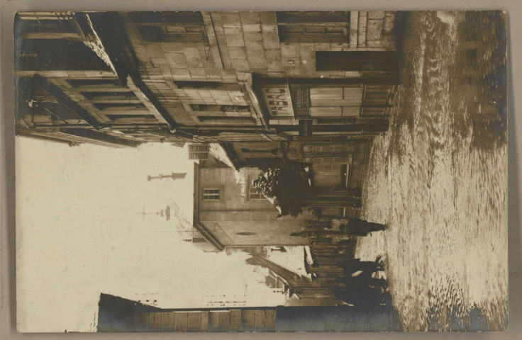 [Besançon - Inondations de Janvier 1910 - Rue de l'Orme de Chamars]. [image fixe] , 1904/1910