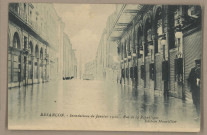 Besançon - Inondations de Janvier 1910 - Rue de la République. [image fixe] , Besançon : Editions Mauvillier, 1904/1910