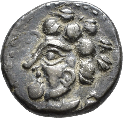 A.X52LAV.22 - pièce de monnaie ; quinaire
