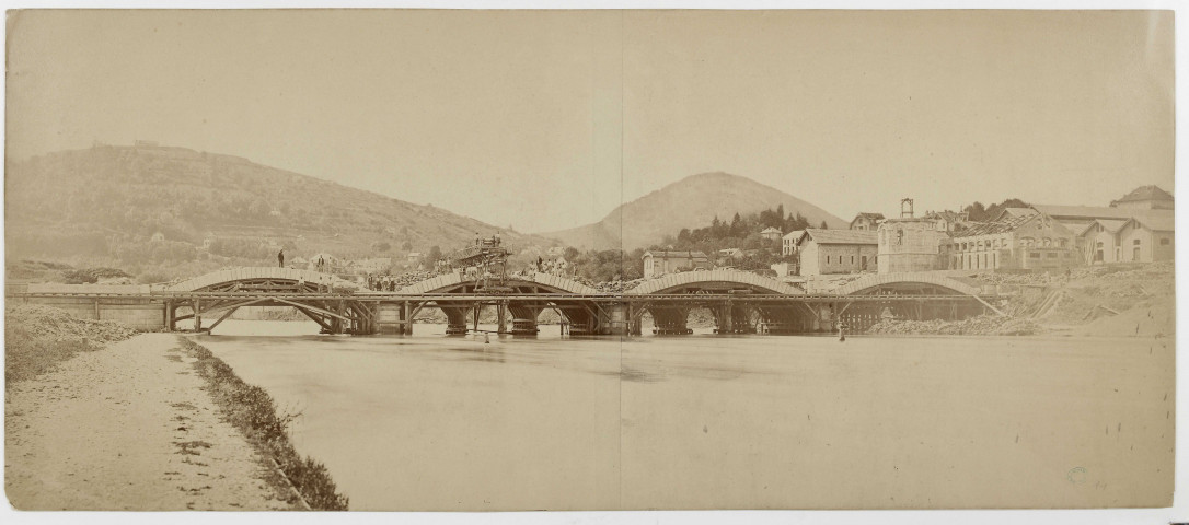Construction du Pont Canot à Besançon [image fixe] , 1850/1939