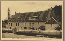 Maison Maternelle Départementale de Châteaufarine - Besançon [image fixe] , Besançon : Les Editions C. L. B., 1930/1950