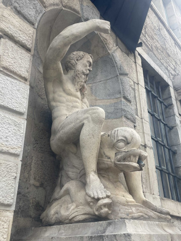 Fontaine ; Fontaine des Carmes ; Neptune