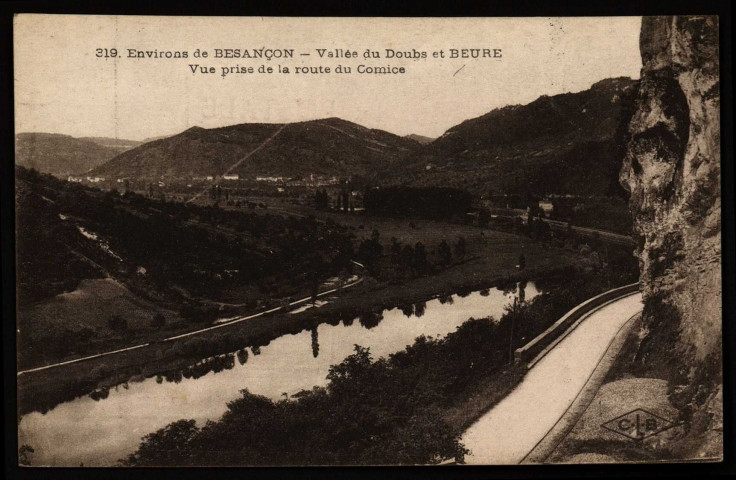 Environs de Besançon - Vallée du Doubs et Beure. Vue prise de la route du Comice [image fixe] , Besançon : Phototypie artistique de l'Est C. Lardier ; C. L.,B, 1914/1930