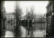 MAUVILLIER, Emile. Besançon. Inondations janvier 1910, place de la Révolution