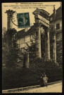 Square archéologique Castan-Ruines de la Colonnade du théatre romain édifié sous l'empereur Marc-Aurèle à Vesontio [image fixe] , Paris : I. P. M., 1904/1911