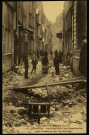 Besançon - Inondations des 20-21 Janvier 1910 - Les Ravins de la Rue Claude-Pouillet après l'inondation (Anct Rue Poitune). [image fixe] , 1904/1910