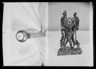 39MDT380 - Représentations et gravures anciennes représentant des horlogers : négatif (noir et blanc), positif (noir et blanc)