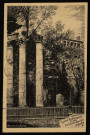 Besançon - Square Archéologique St Jean. Les Colonnes Romaines. [image fixe] 1904/1930