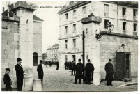 Excursion en Franche-Comté. Besançon. La Caserne Duras [image fixe] , Besançon : Teulet, 1901/1908
