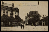 Besançon. - Rond-Point des Bains - Entrée du Casino [image fixe] , Besançon : Editions des Nouvelles Galeries, 1904/1921