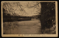 Besançon - les Bords du Doubs. [image fixe] , Strasbourg : Cie des Arts Photomécaniques., 1932/1950