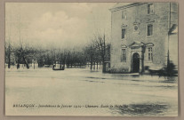 Besançon - Inondations de Janvier 1910 - Chamars - Ecole de Médecine. [image fixe] , Besançon : Editions Mauvillier, 1904/1910