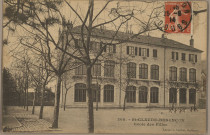 St-Claude-Besançon. Ecole des Filles [image fixe] , Besançon : Edition C. Lardier ; Phototypie artistique de l'Est, 1913/1914