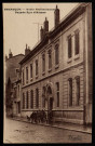 Besançon - Ecole professionnelle. Façade rue d'Alsace [image fixe] , Mâcon : Phot. J. Combier :, 1930/1940