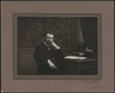 MAUVILLIER, Emile. Le docteur François Roland à son bureau