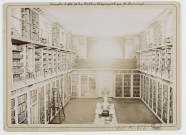Besançon. Bibliothèque municipale. Grande salle [photographie] , Besançon : [s.n.], [1897]