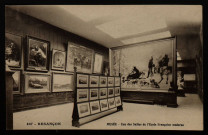 Besançon - Besançon - Musée - Une des Salles de l'Ecole Française moderne. [image fixe] , Besançon : Etablissements C. Lardier - Besançon (Doubs), 1910/1930