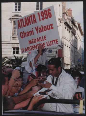 Sports de combat - Lutte, visite de YALOUZ Ghani à Besançon après Atlanta 1996M. Tupin