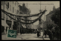 Besançon - Fêtes des 13, 14 et 15 Août 1910 - Décorations de la Rue de Belfort. [image fixe] , 1904/1910