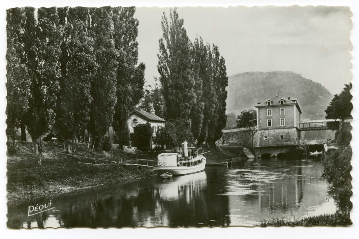Besançon - Besançon-les-Bains - Le Canal et Moulin St-Paul [image fixe] , Besançon : Hélio Péquignot, édit.Besançon, 1904/1930