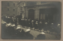 [Funérailles de l'Archevêque de Besançon - Fulbert Petit]. [image fixe] , 1904/1909